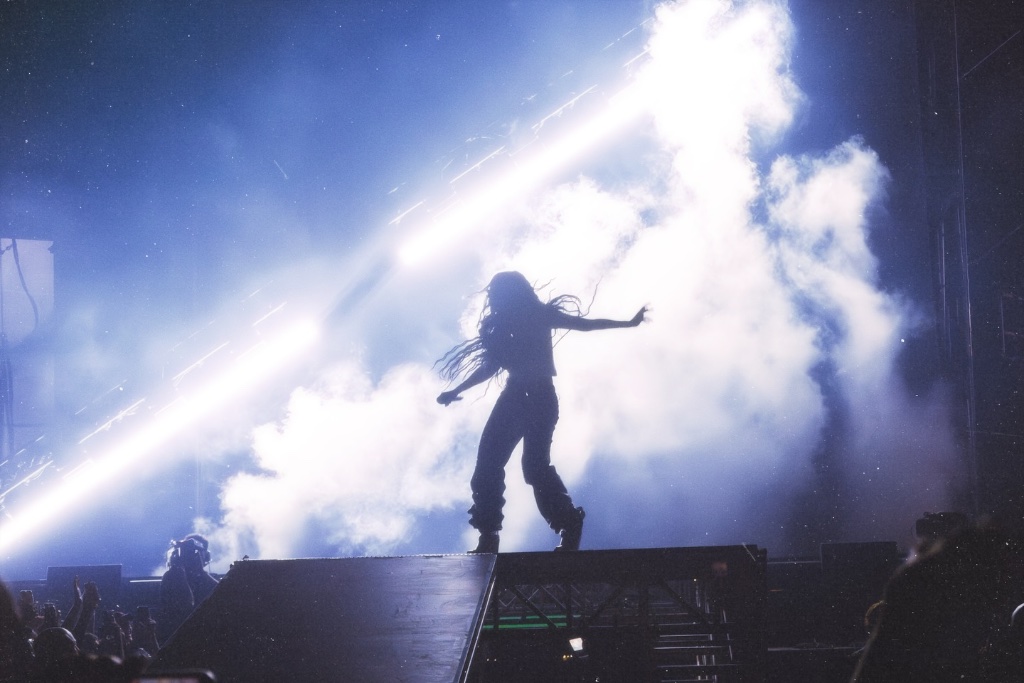 Charli XCX — Cavale Live