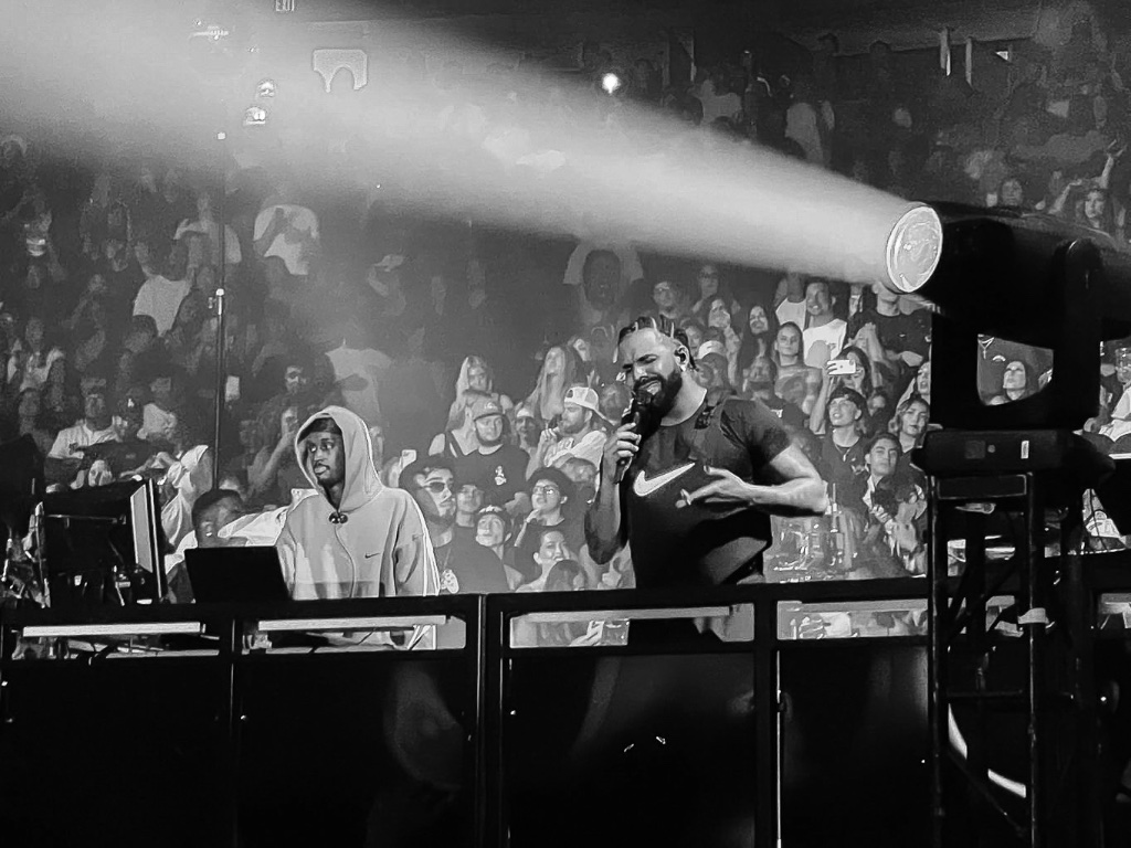 Drake — Cavale Live