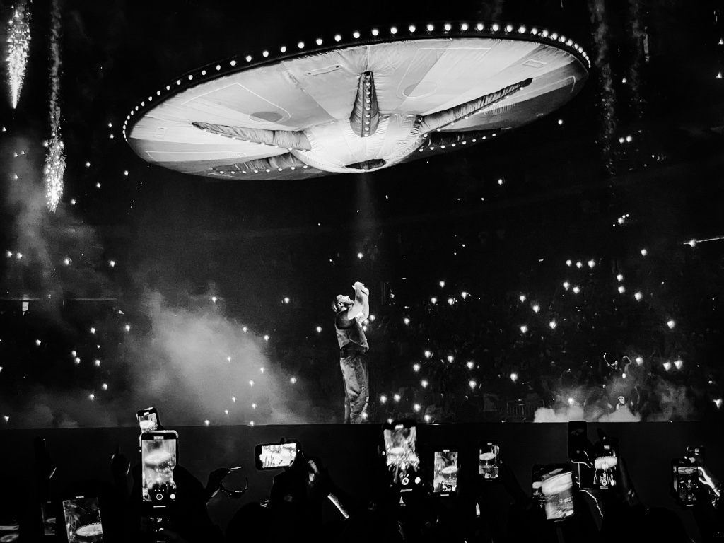 Drake — Cavale Live