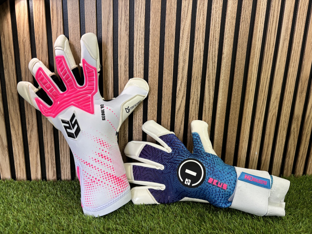 Guantes de portero TwoFive y N1 Goalkeeper