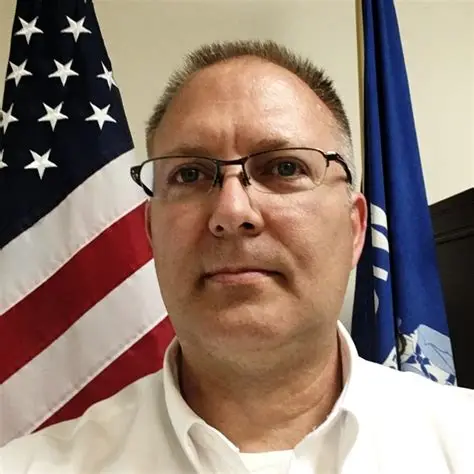 Mark R. Warren