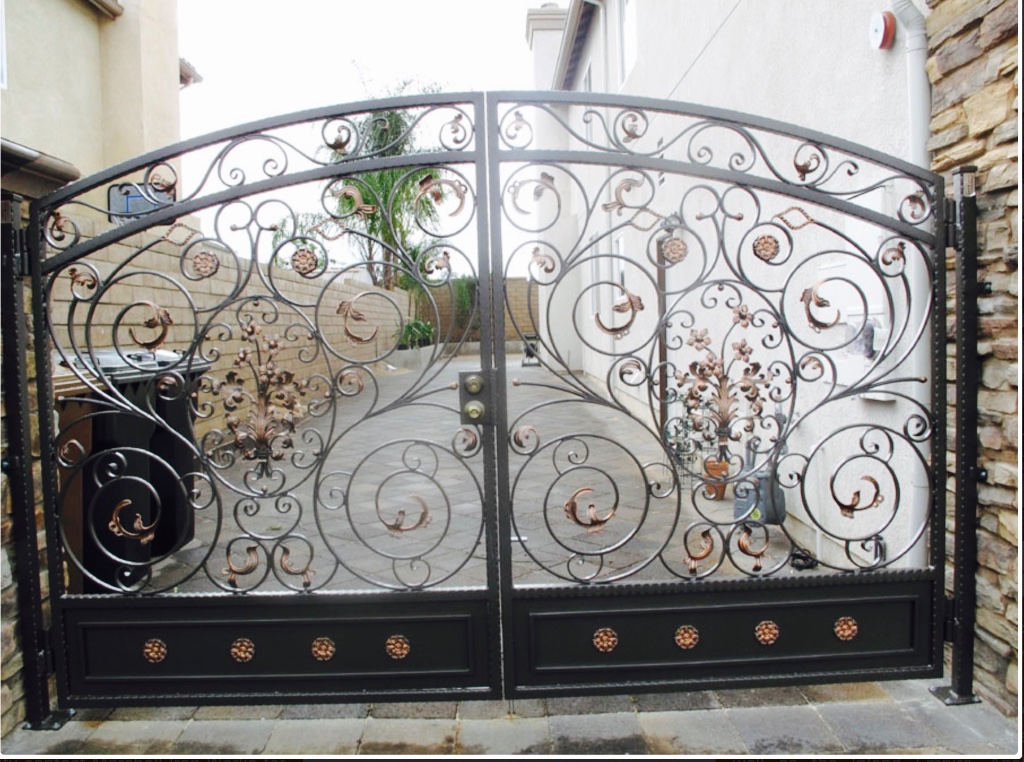 Copper Accent Driveway Gate