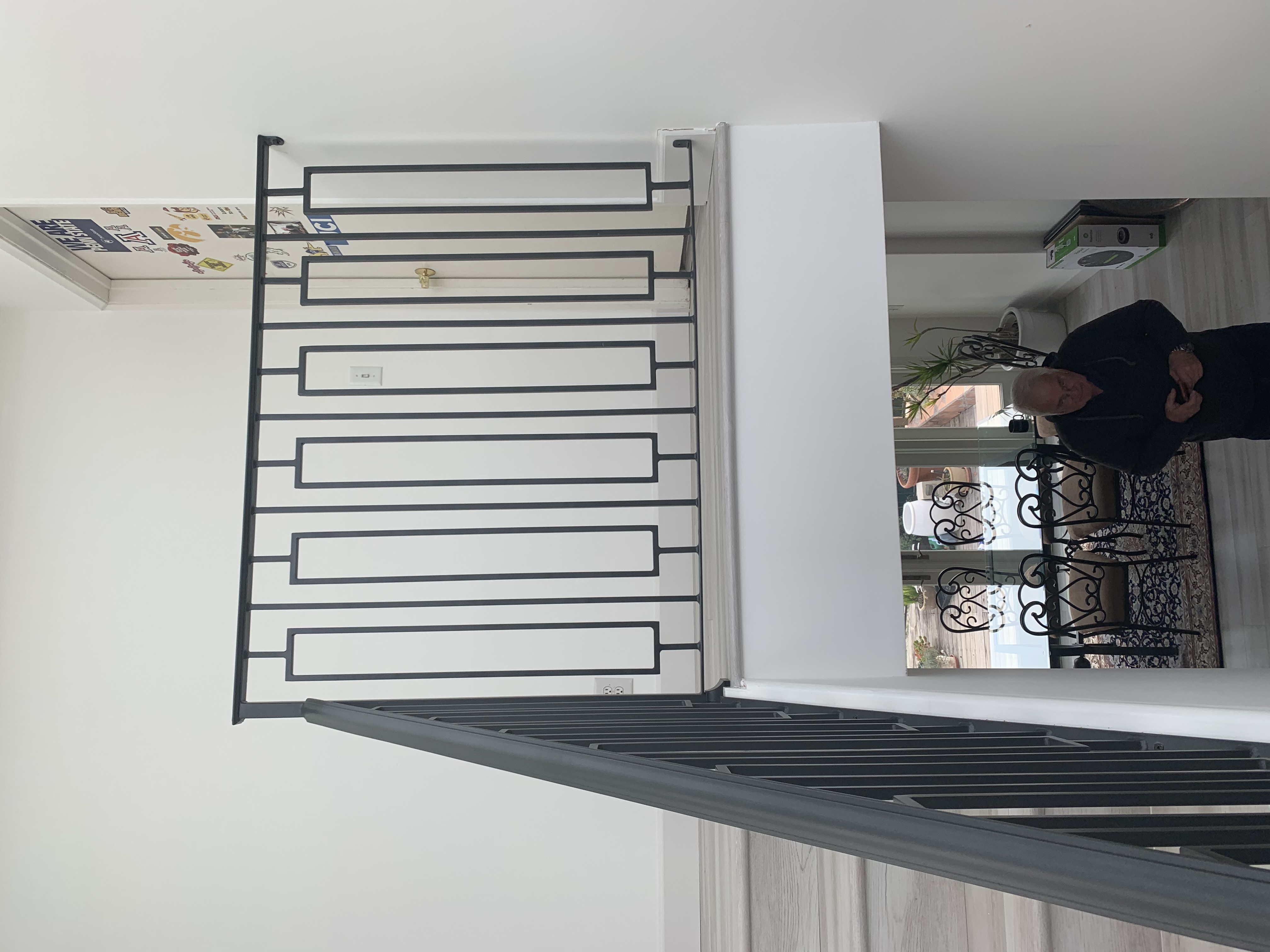 Modern Rectangular Panel Landing Railing
