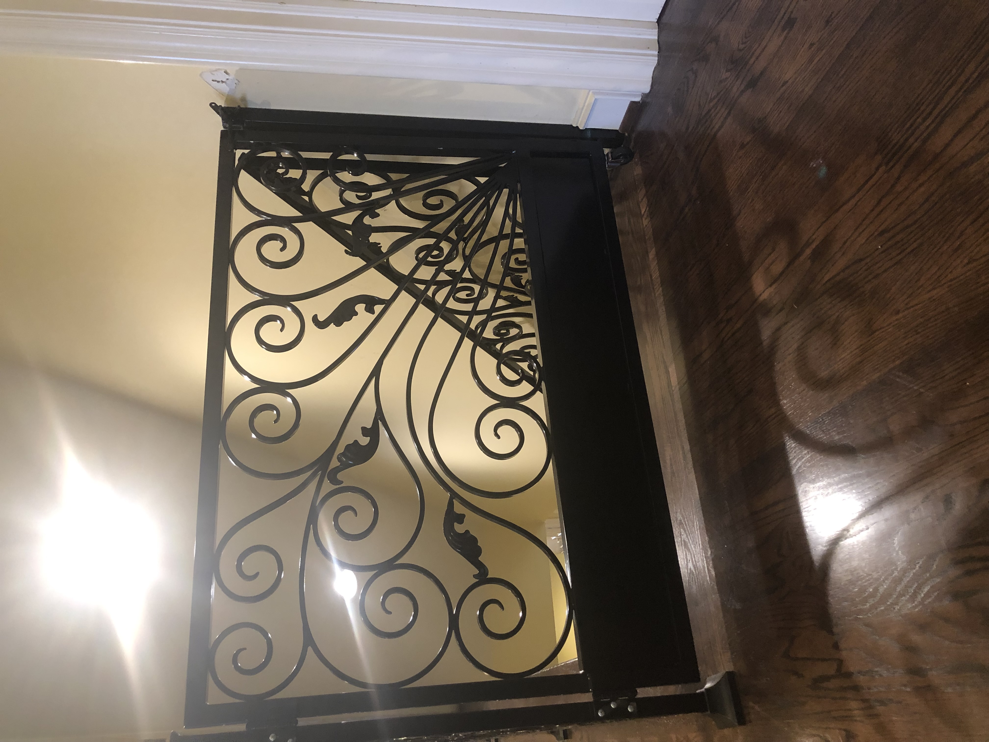 Scrollwork Iron Partition Gate
