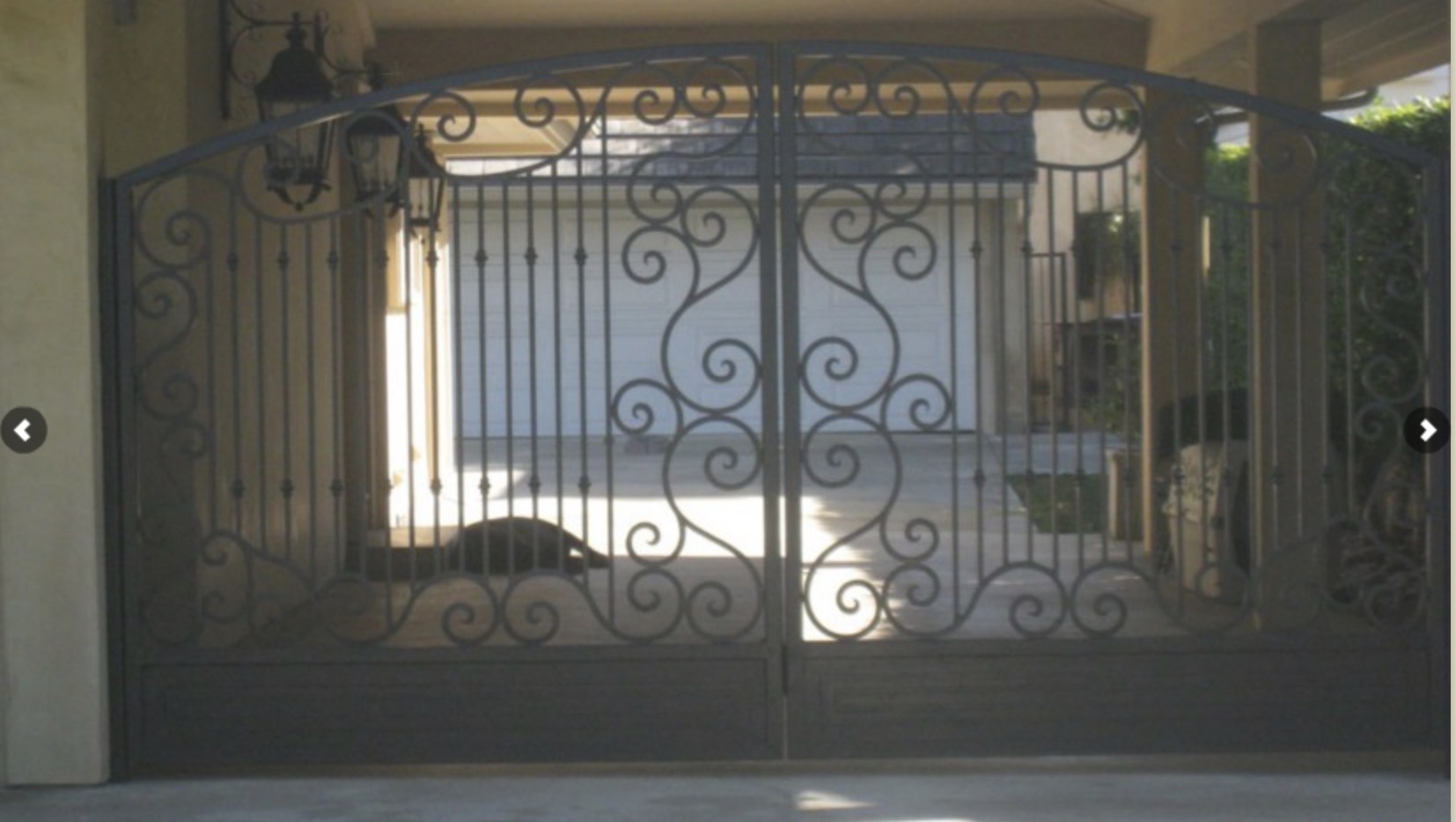 Iron Diamond Lattice Driveway Gate