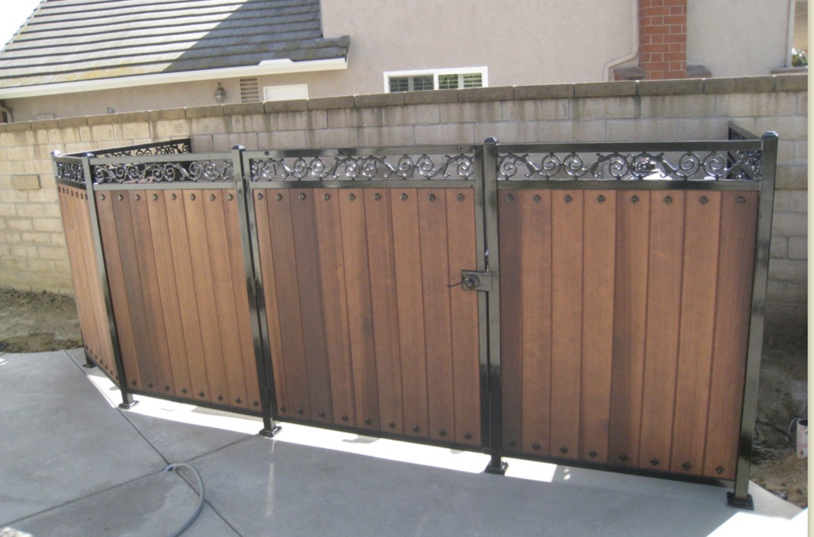 Iron & Wood Double Side Gate