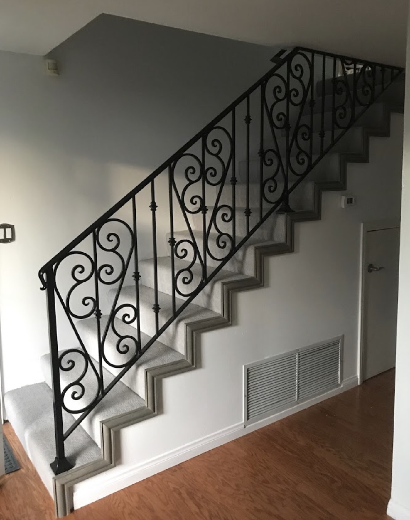 Scrollwork Stair Railing with Wood Stringer