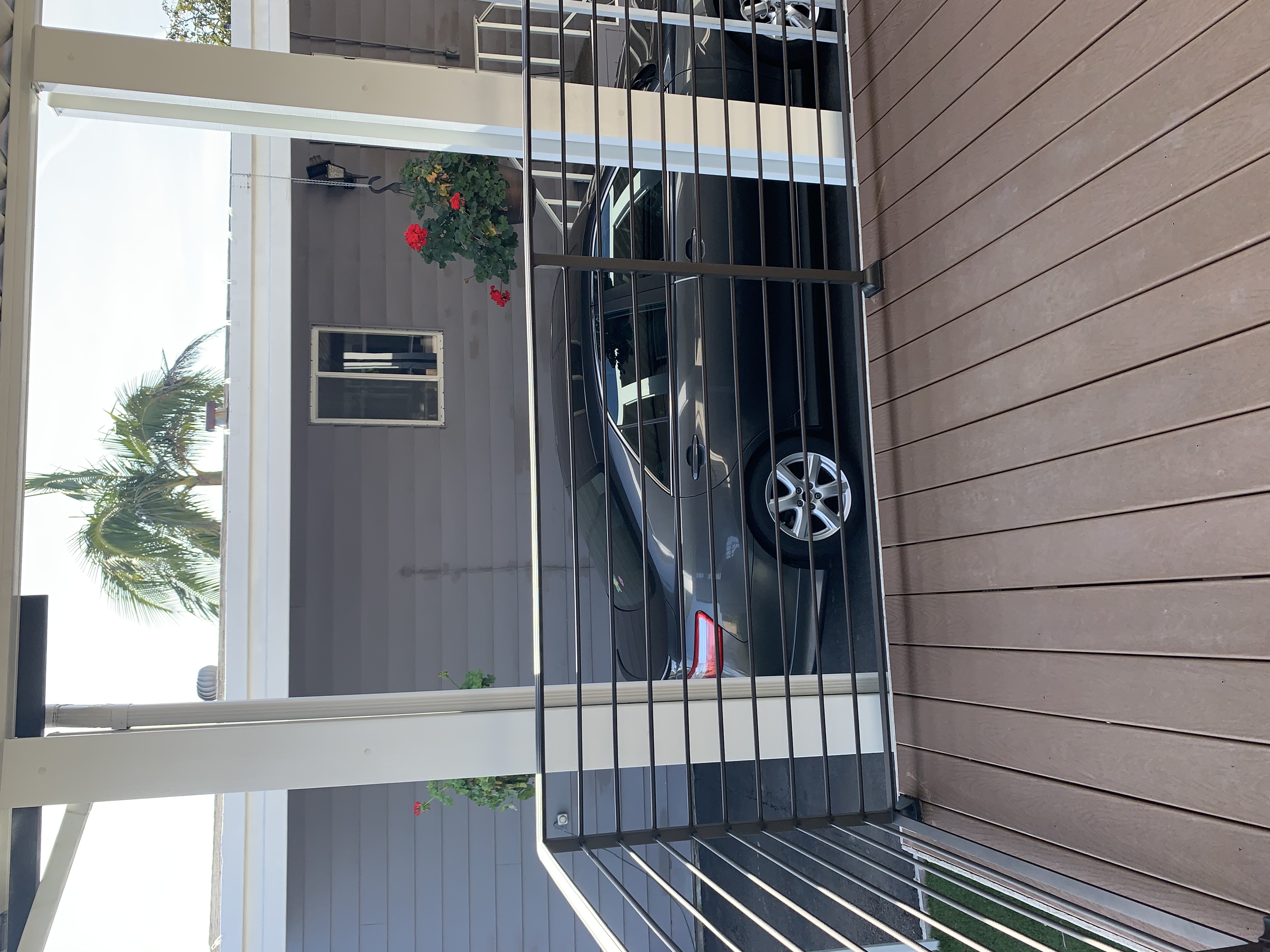 Modern Horizontal Deck Railing