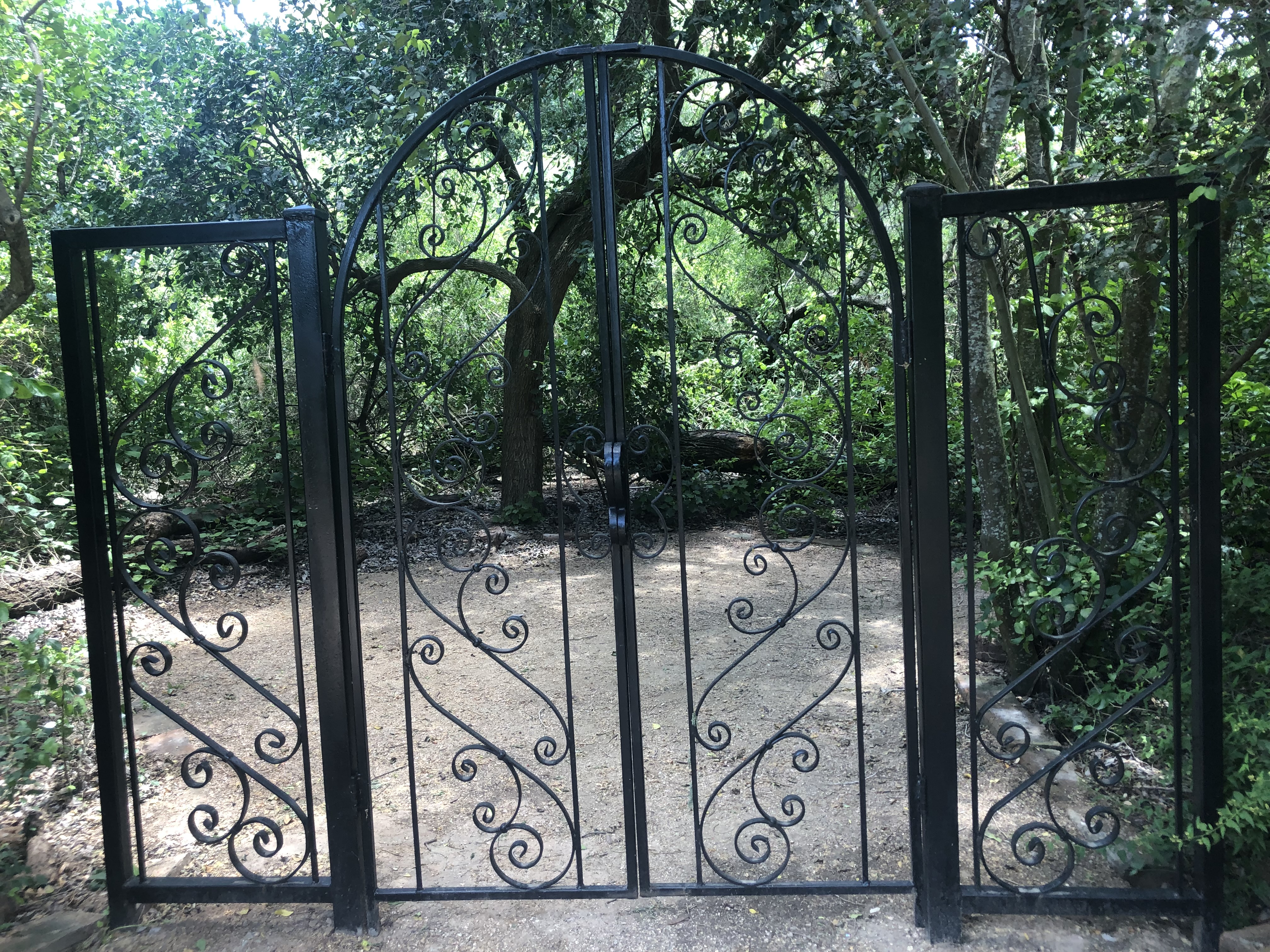 Arched Double Scrollwork Garden Gate