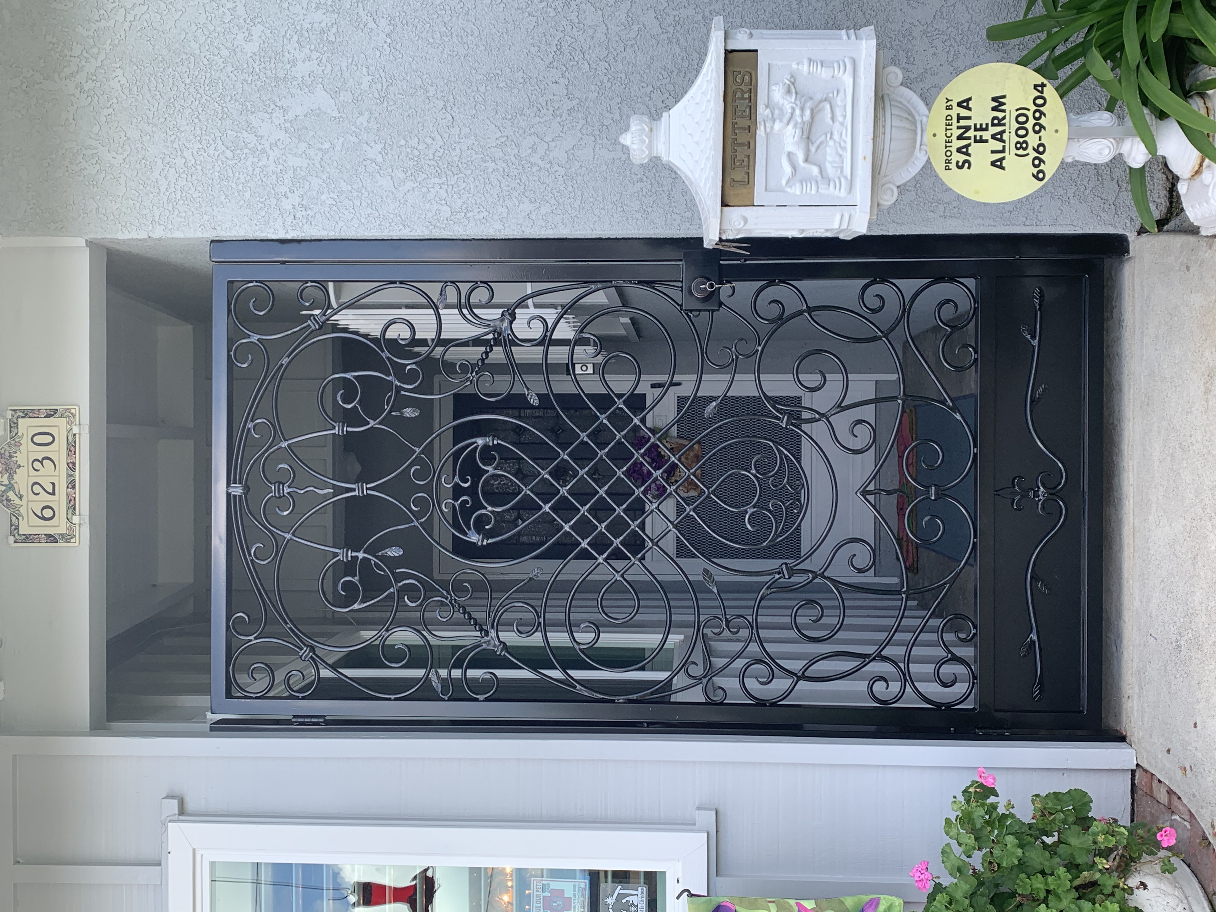 Arched Fleur-de-Lis Iron Entry Gate
