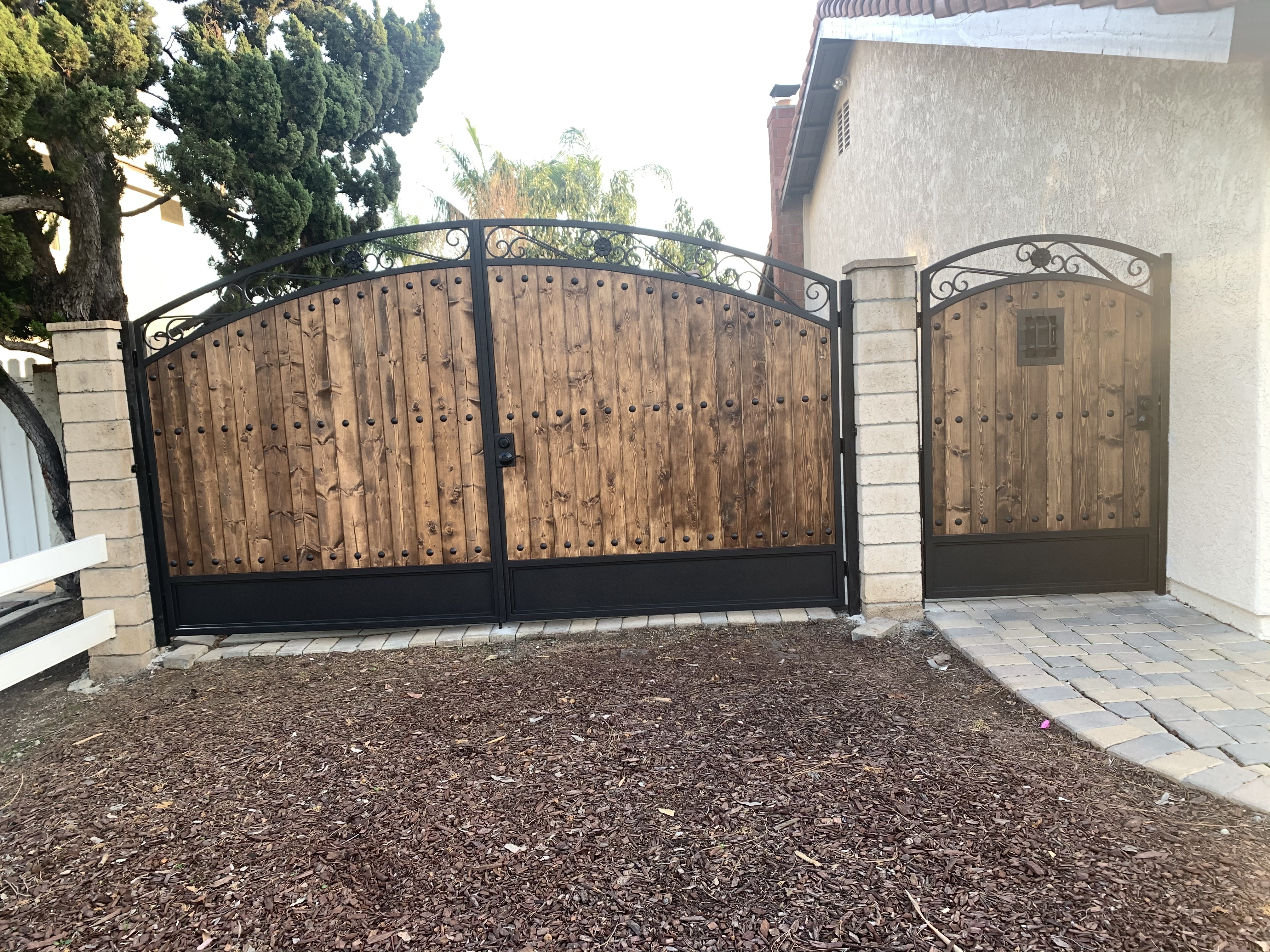 Modern Wood Slat & Iron Gate