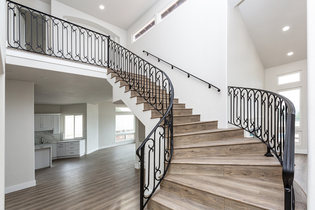 Grand Curved Staircase Railing