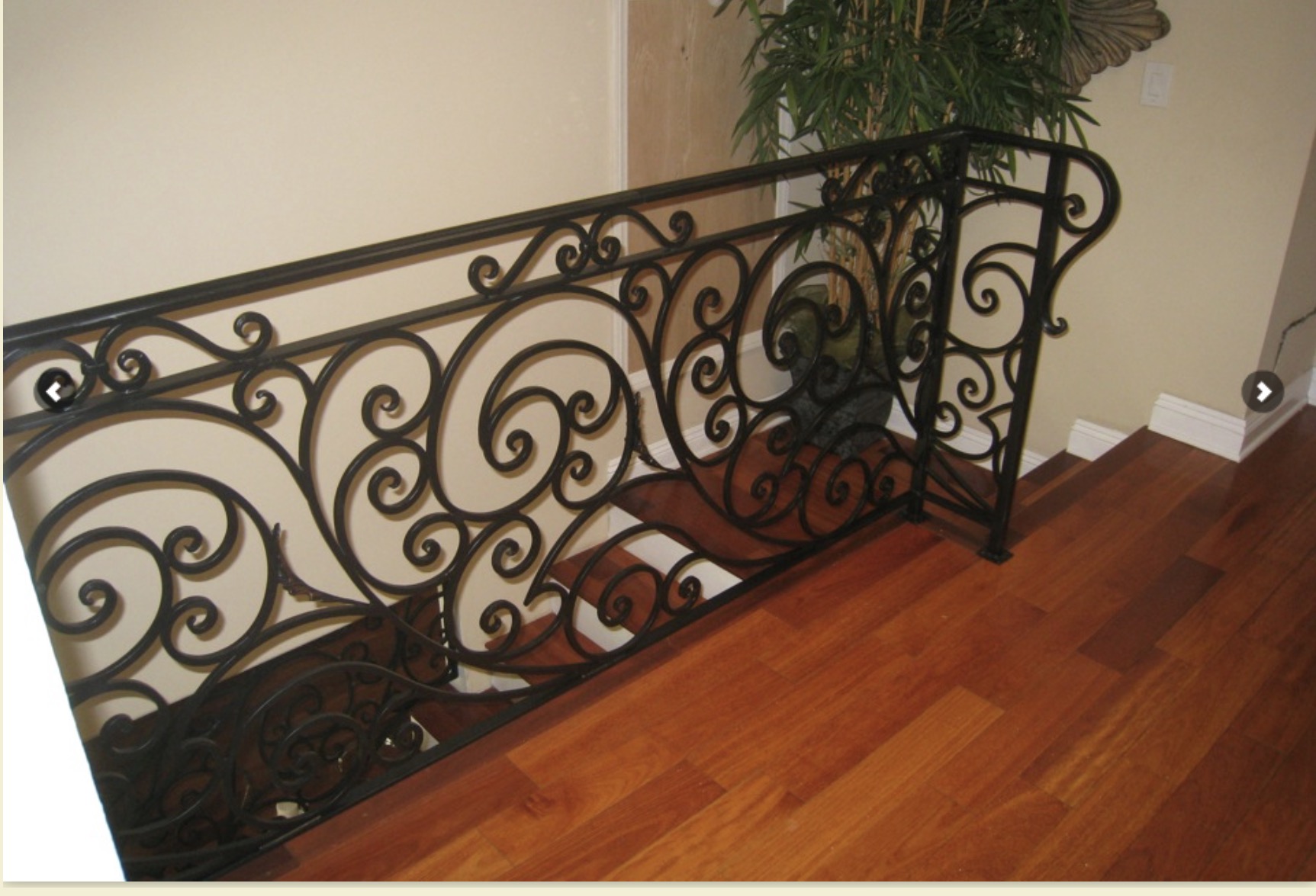 Teardrop Loop Iron Staircase & Landing Railing