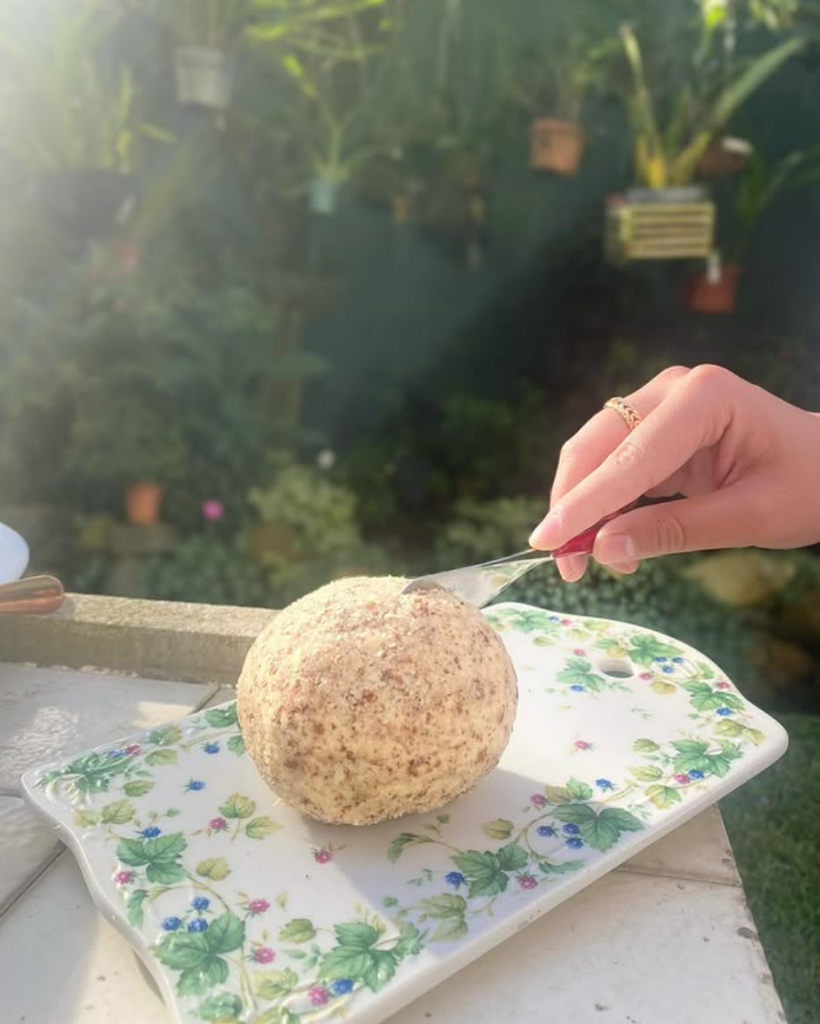 Bola de Queso Clásica