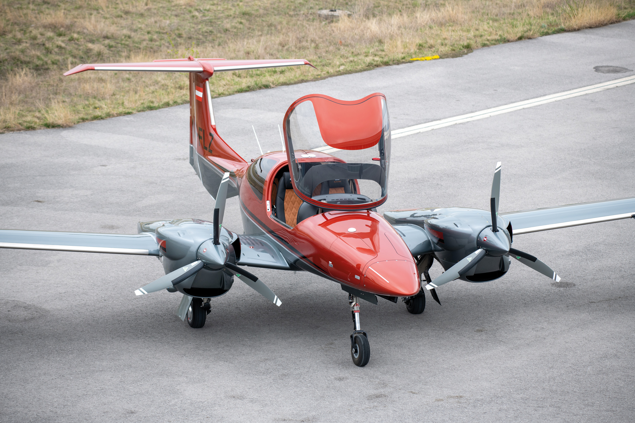 Diamond DA42