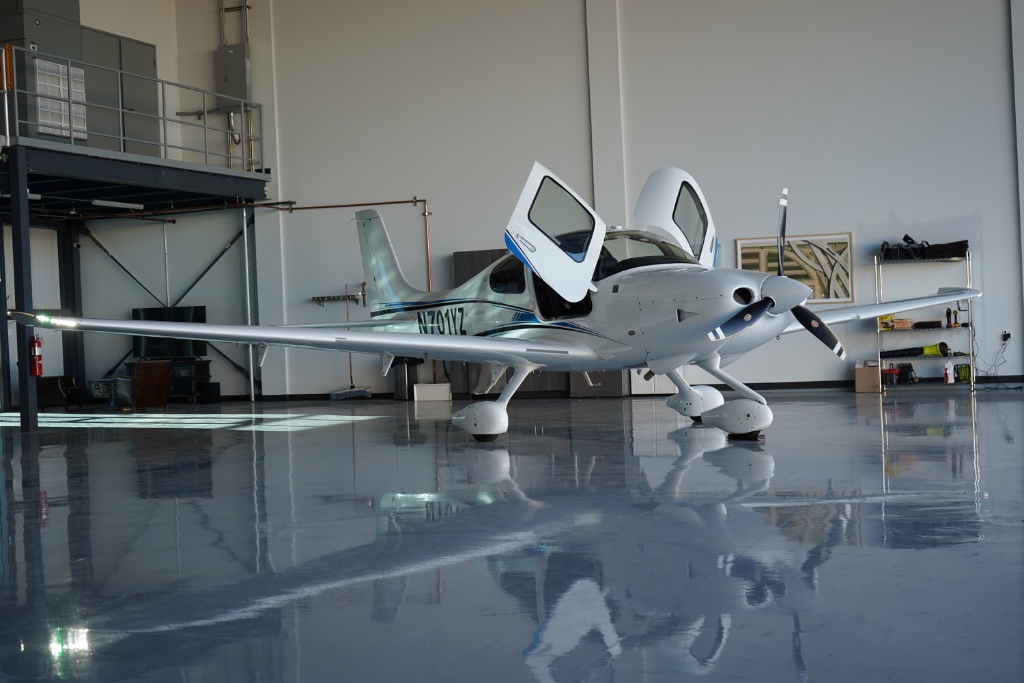 Cirrus SR20 — "Yankee Zulu" (G6)