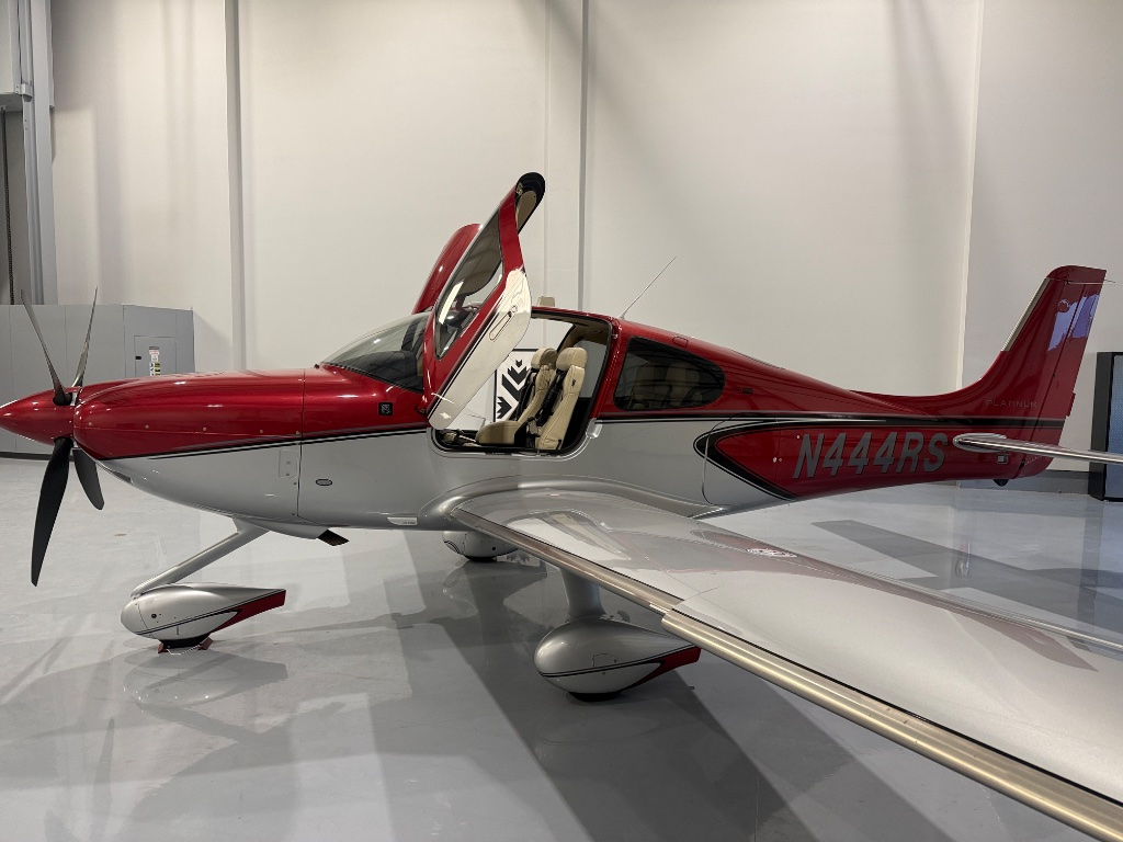 Cirrus SR22T — "Romeo Sierra"