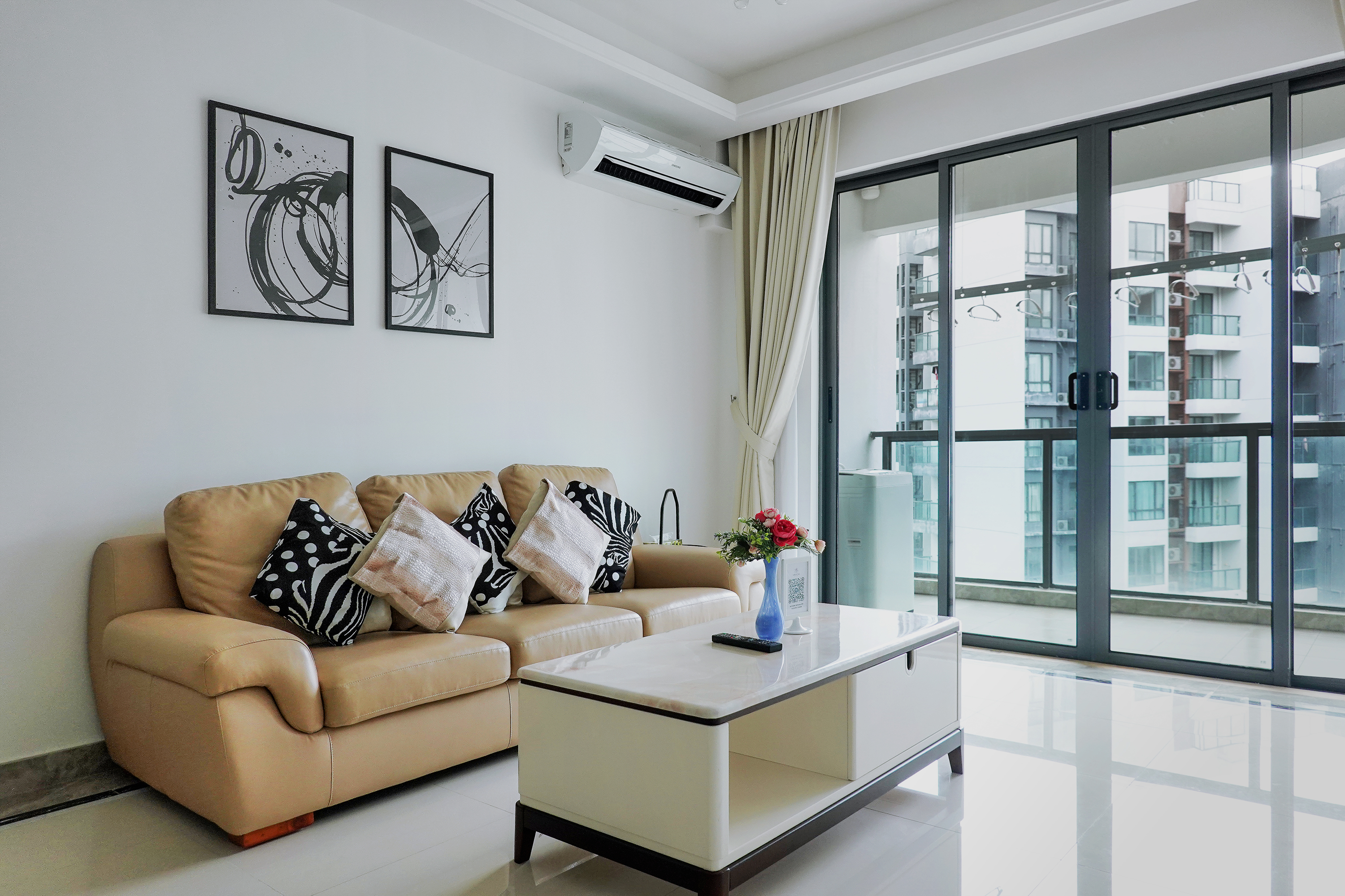 SaffronCasa JB @ R&F Princess Cove - 3 Bedroom Premier