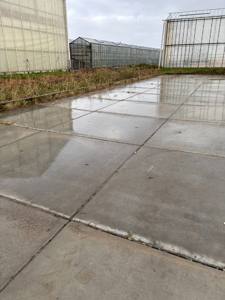 Aanleg betonplaten
