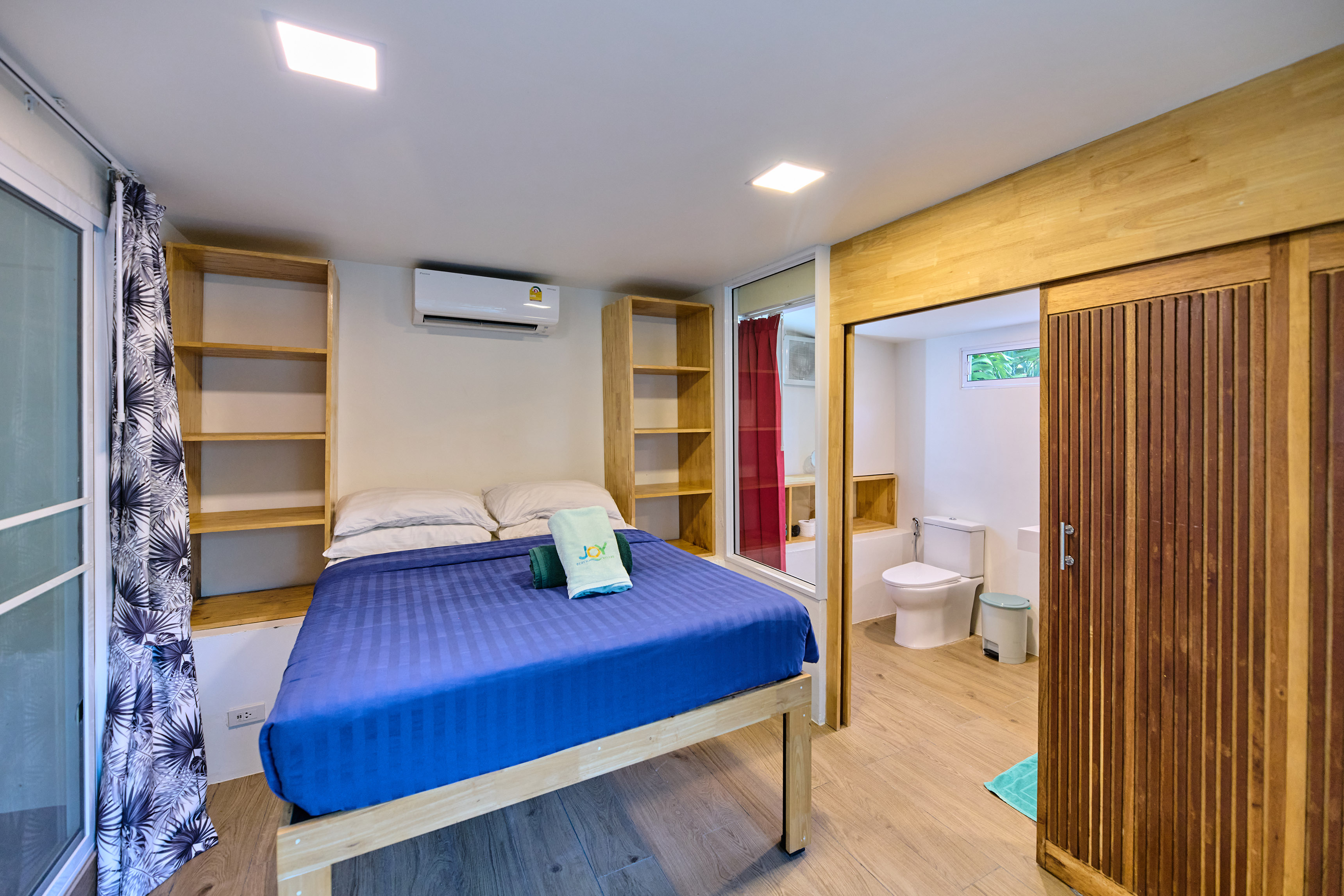 Fourth Bedroom (access via outdoor area)