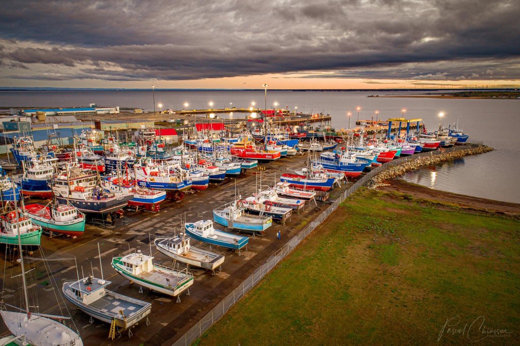 Commercial fishing vessel