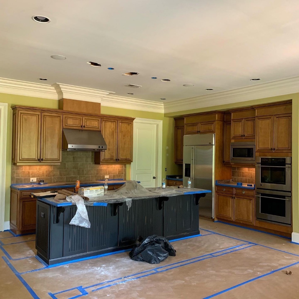 Kitchen Cabinet Refinish - before - Milwaukee Cabinet Refinishing project by NovoAve