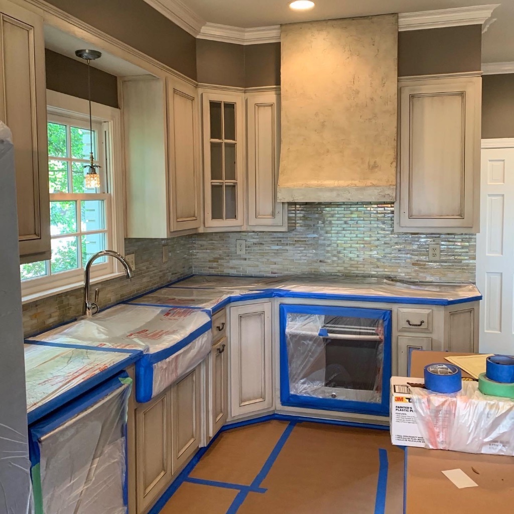 Kitchen Cabinet Refinish - before - Milwaukee Cabinet Refinishing project by NovoAve