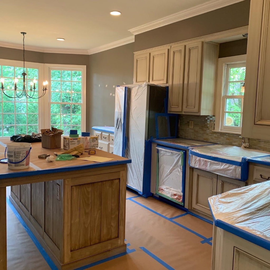Kitchen Cabinet Refinish - before - Milwaukee Cabinet Refinishing project by NovoAve