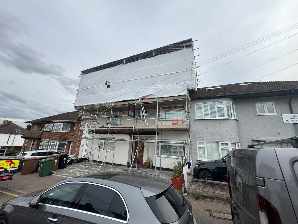 London scaffolding project 2 – scaffolding erected on residential property