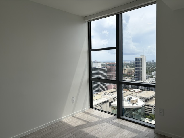 Ft. Lauderdale High-Rise — Available 8/28