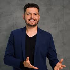 Leo Molina