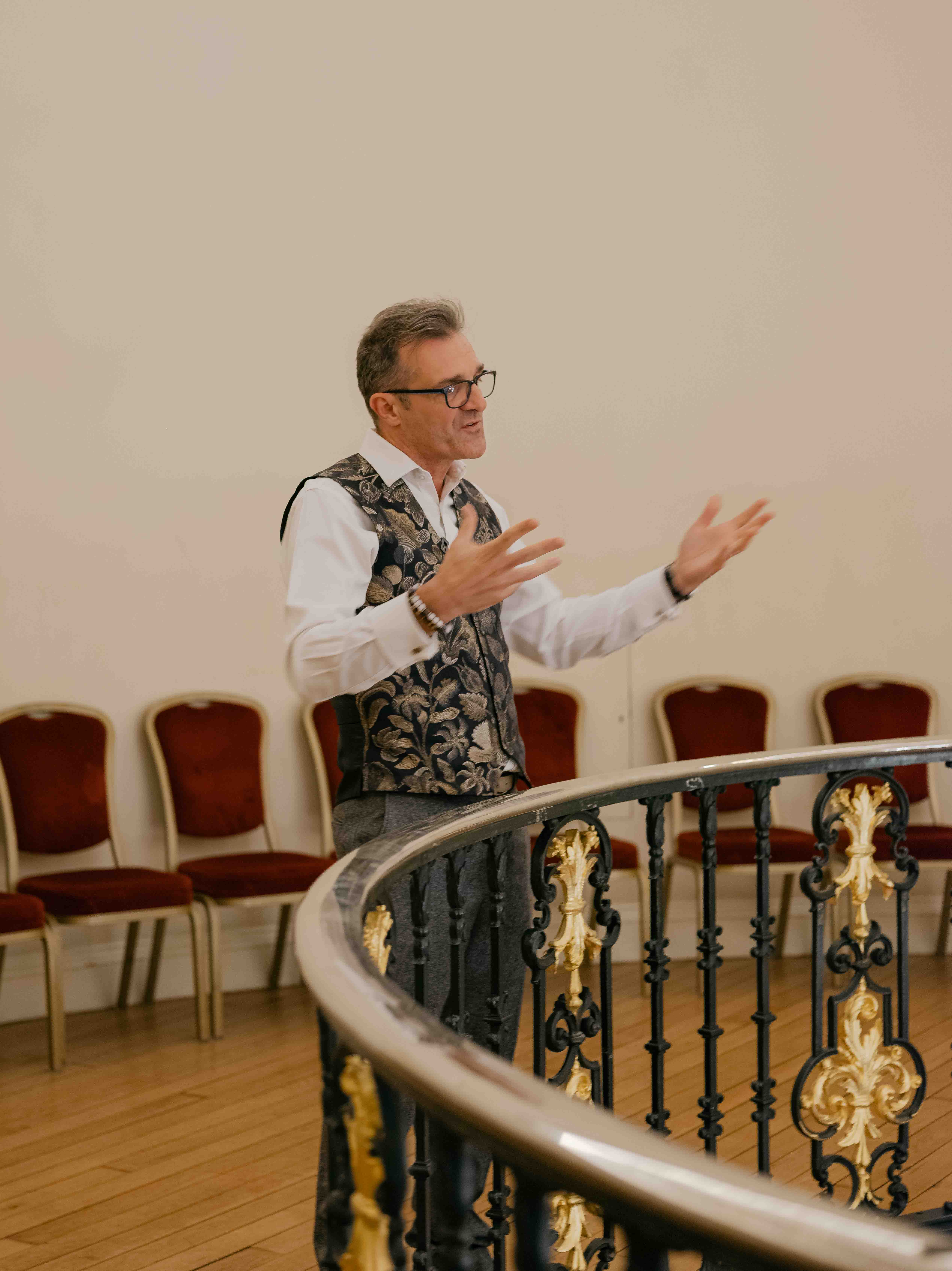 Pietro giving a speech at Days of the Independents