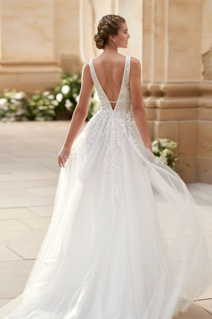 Romantic Lace & Timeless Grace