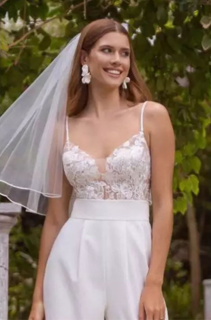 Ariel Top