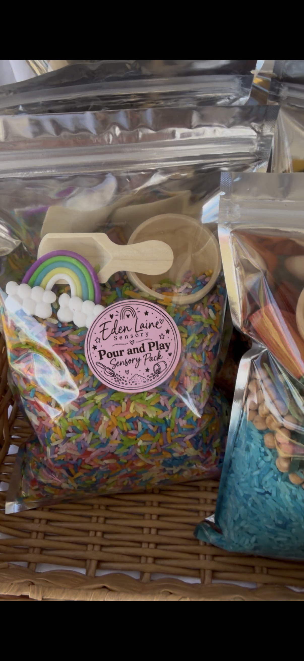 Rainbow Pour & Play Pack