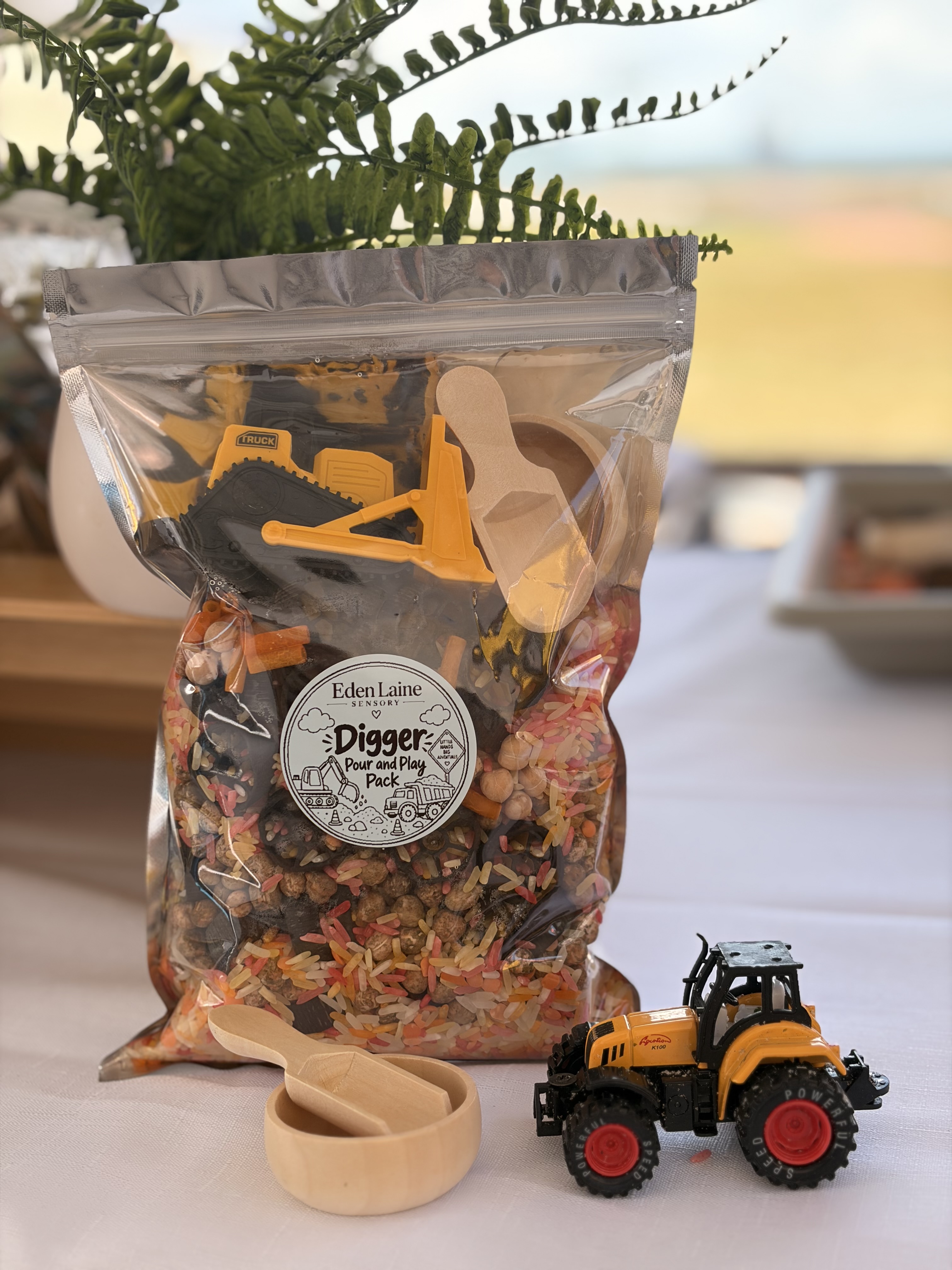 Digger Pour & Play Pack