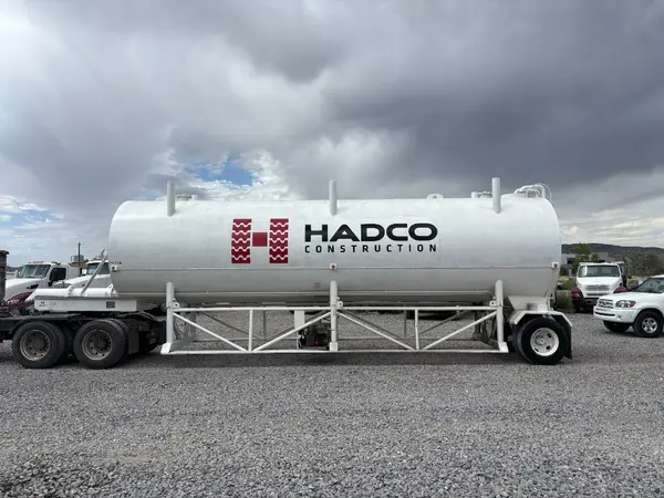 Hadco Construction tanker decals