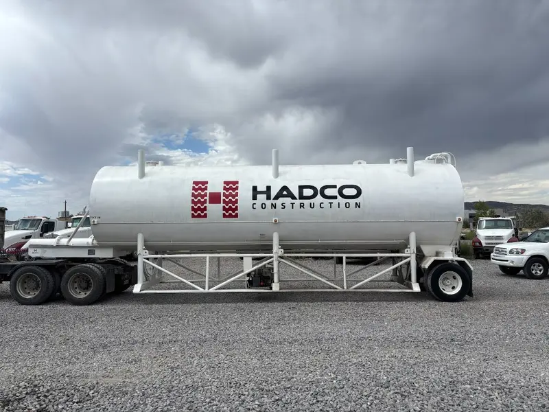 Hadco Construction tanker fleet decals