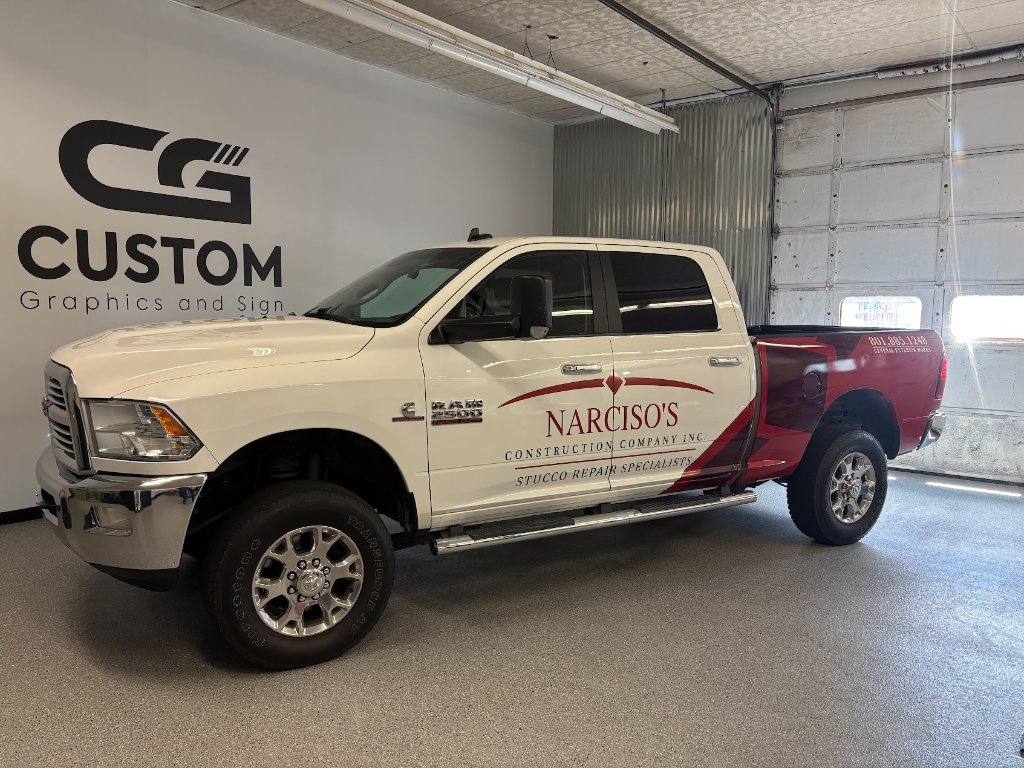 Narciso's Construction truck graphics