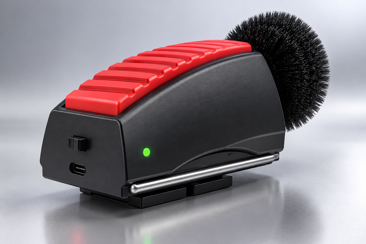 Ground-Mounted Rotating Golf Club Cleaning Brush
