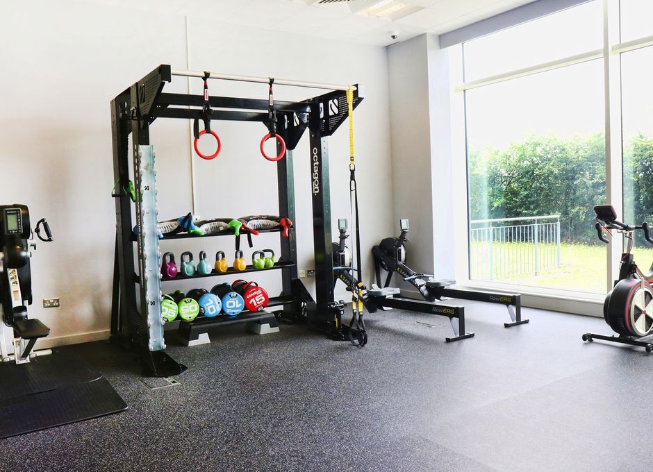 LivingWell Health Club studio Reading