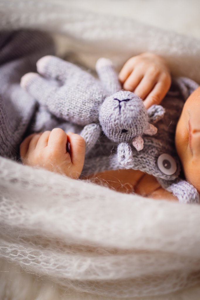 Newborn tiny hands