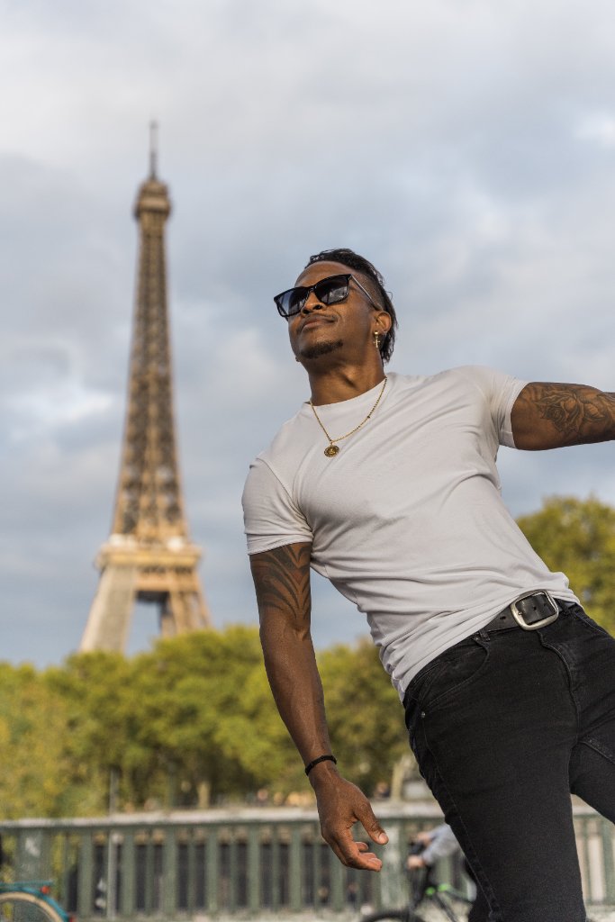 Dancing in Paris