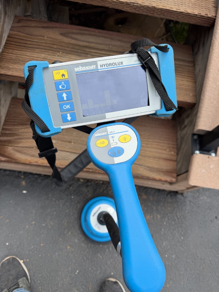 Acoustic leak detection