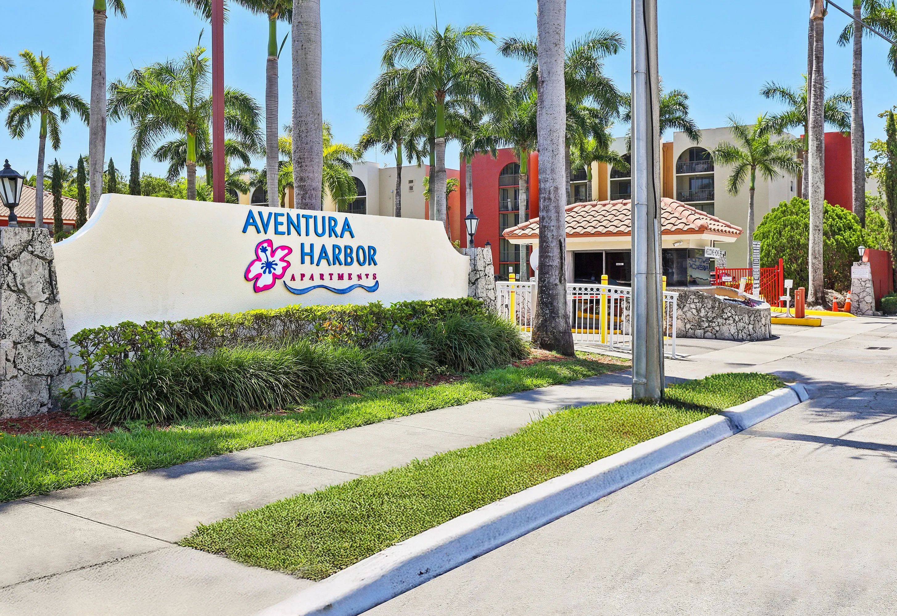 Aventura Harbor Apartments