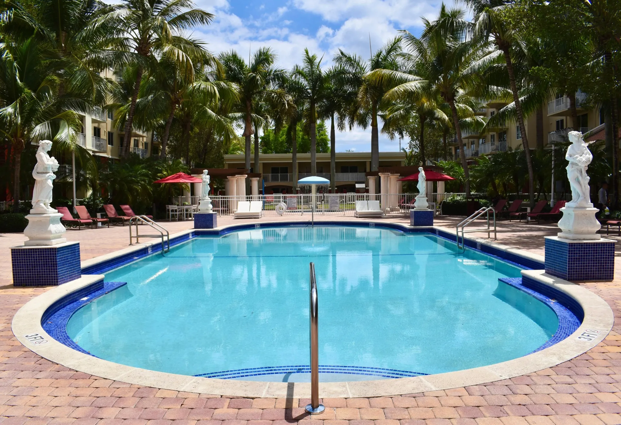 Country Club Towers