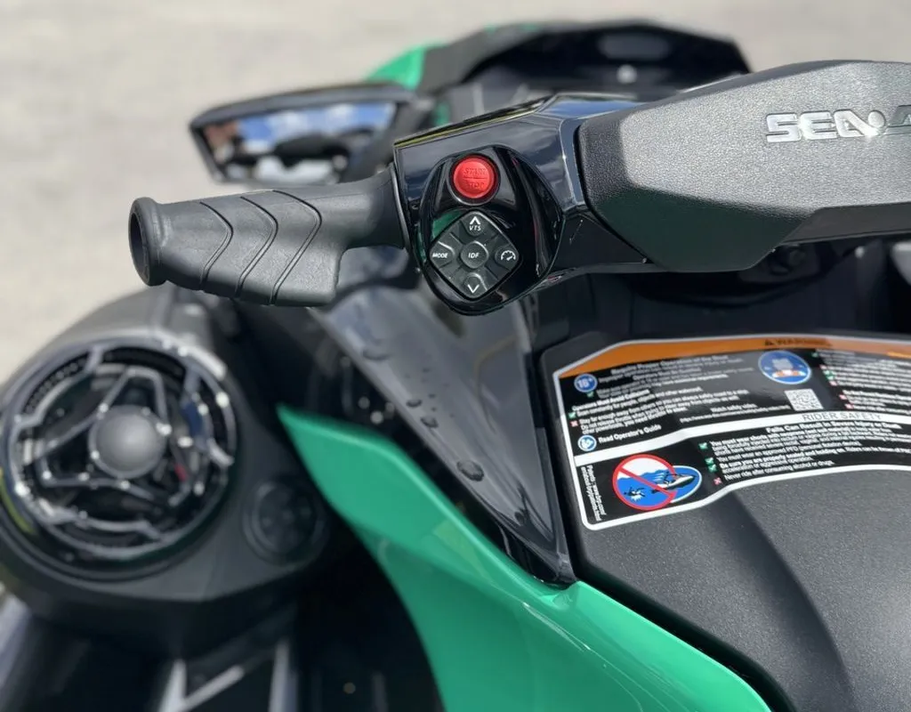 2026 Sea-Doo GTI SE 170 thumbnail