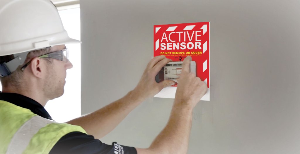 Active CLīMIT sensor on wall