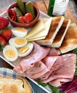 Ploughman's Lunch