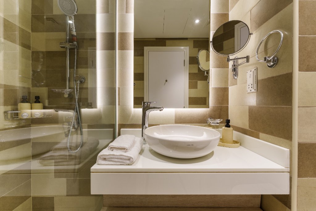 Bathroom vanity